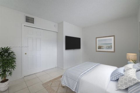 Condominio en venta en Miami Beach, Florida, 1 dormitorio, 52.95 m2 № 1811696 - foto 10