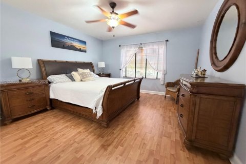 Villa ou maison à vendre à Miami, Floride: 4 chambres, 218.41 m2 № 2264152 - photo 20