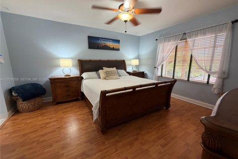 Villa ou maison à vendre à Miami, Floride: 4 chambres, 218.41 m2 № 2264152 - photo 19