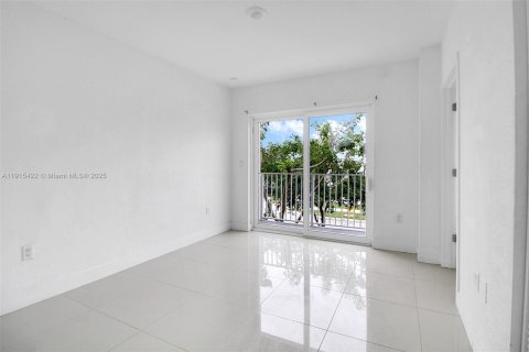 Купить таунхаус в Хомстед, Флорида 4 спальни, 129.88м2, № 2082473 - фото 15