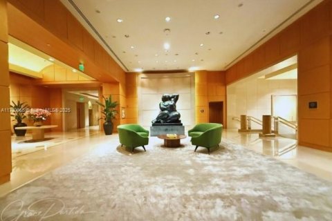 Купить кондоминиум в Майами, Флорида 57.97м2, № 1703449 - фото 13