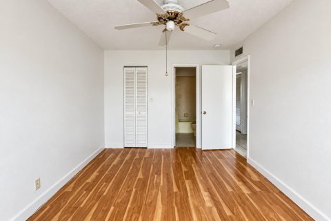 Copropriété à louer à Hollywood, Floride: 2 chambres, 89.93 m2 № 2439192 - photo 10