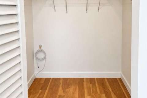 Copropriété à louer à Hollywood, Floride: 2 chambres, 89.93 m2 № 2439192 - photo 11