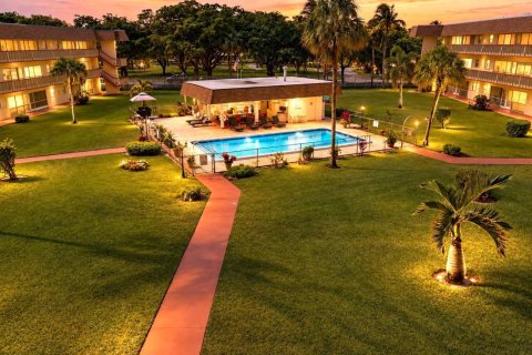 Condo à Hollywood, Floride, 2 chambres № 2439192