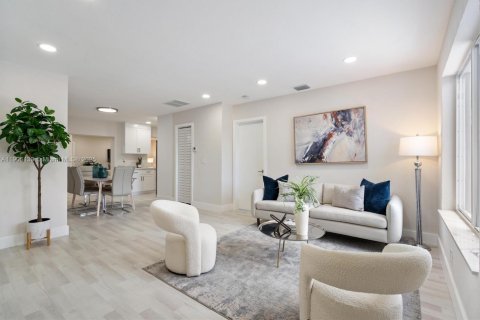 Купить виллу или дом в Вест-Парк, Флорида 4 спальни, 179.49м2, № 1955788 - фото 3