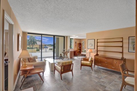 Condo in Jupiter, Florida, 2 bedrooms  № 2243578 - photo 2