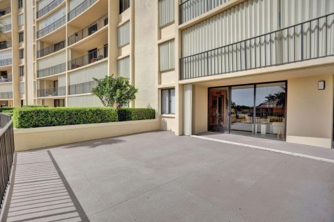 Condo in Jupiter, Florida, 2 bedrooms  № 2243578 - photo 12