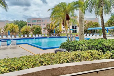 Condo in Sunrise, Florida, 2 bedrooms  № 1845534 - photo 15