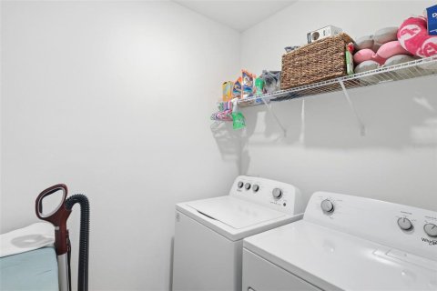 Villa ou maison à vendre à Sanford, Floride: 4 chambres, 223.89 m2 № 2129625 - photo 27