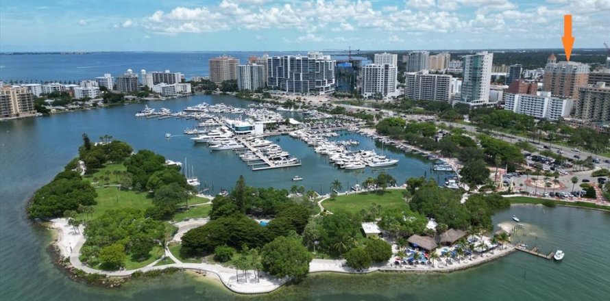 Condominio en Sarasota, Florida, 1 dormitorio  № 2427021