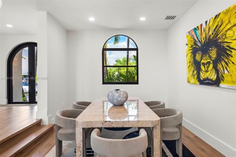 House in Fort Lauderdale, Florida 6 bedrooms, 513.38 sq.m. № 1959888 - photo 26