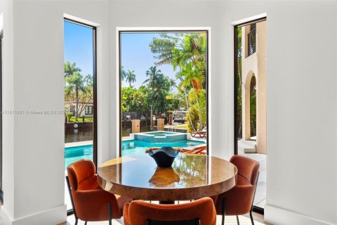 House in Fort Lauderdale, Florida 6 bedrooms, 513.38 sq.m. № 1959888 - photo 13