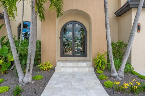 House in Fort Lauderdale, Florida 6 bedrooms, 513.38 sq.m. № 1959888 - photo 6