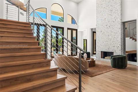 House in Fort Lauderdale, Florida 6 bedrooms, 513.38 sq.m. № 1959888 - photo 28