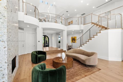 House in Fort Lauderdale, Florida 6 bedrooms, 513.38 sq.m. № 1959888 - photo 8
