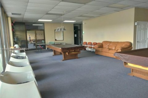 Снять в аренду кондоминиум в Лодерхилл, Флорида 2 спальни, 102.19м2, № 2034913 - фото 21