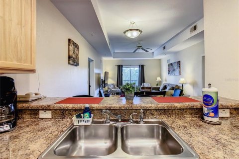 Condo in Kissimmee, Florida, 3 bedrooms  № 1673864 - photo 17