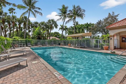 House in Tamarac, Florida 3 bedrooms № 1839100 - photo 5