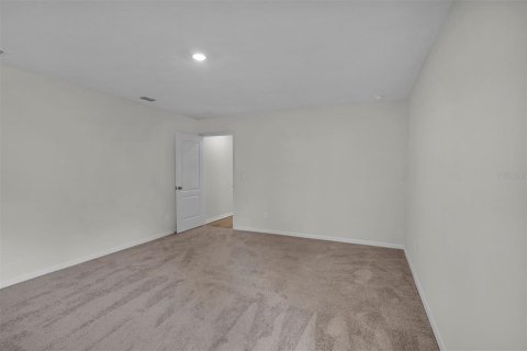 House in Palm Coast, Florida 5 bedrooms, 183.95 sq.m. № 2222964 - photo 11
