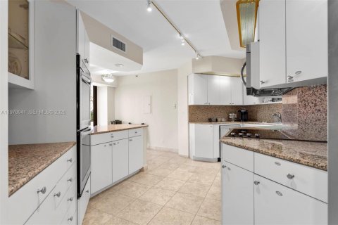 Copropriété à vendre à Aventura, Floride: 4 chambres, 282.79 m2 № 2045988 - photo 20