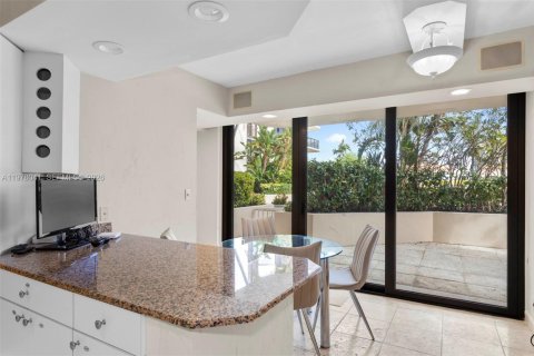 Copropriété à vendre à Aventura, Floride: 4 chambres, 282.79 m2 № 2045988 - photo 9