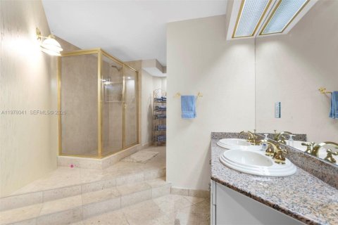 Copropriété à vendre à Aventura, Floride: 4 chambres, 282.79 m2 № 2045988 - photo 18
