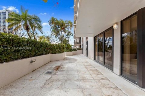 Condo à Aventura, Floride, 4 chambres  № 2045988