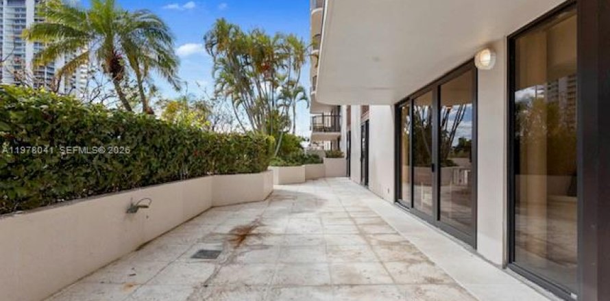 Condo à Aventura, Floride, 4 chambres  № 2045988