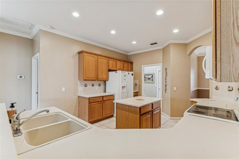 House in Kissimmee, Florida 2 bedrooms, 189.33 sq.m. № 2099310 - photo 8