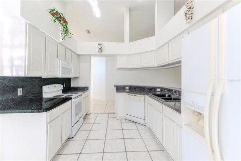 House in Spring Hill, Florida 3 bedrooms, 159.61 sq.m. № 1847901 - photo 13