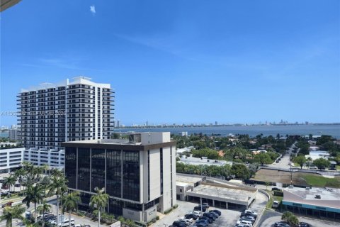 Copropriété à vendre à North Bay Village, Floride: 2 chambres, 91.42 m2 № 2023816 - photo 10