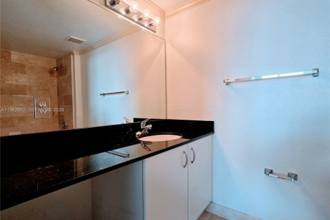 Copropriété à vendre à North Bay Village, Floride: 2 chambres, 91.42 m2 № 2023816 - photo 15