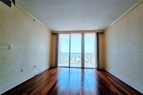 Copropriété à vendre à North Bay Village, Floride: 2 chambres, 91.42 m2 № 2023816 - photo 7