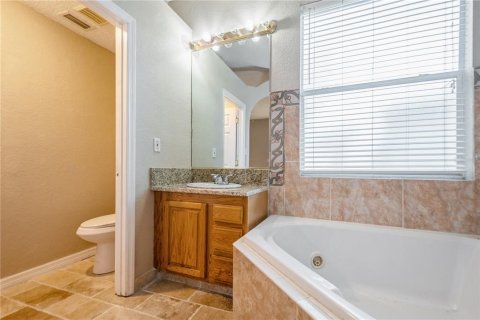 House in Tarpon Springs, Florida 3 bedrooms, 202.06 sq.m. № 1838988 - photo 25