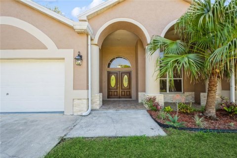 House in Tarpon Springs, Florida 3 bedrooms, 202.06 sq.m. № 1838988 - photo 3