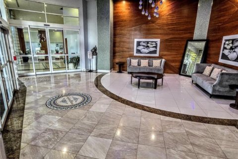 Condominio en alquiler en Miami Beach, Florida, 3 dormitorios, 157 m2 № 2076860 - foto 29