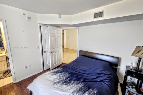 Condominio en alquiler en Miami Beach, Florida, 3 dormitorios, 157 m2 № 2076860 - foto 22