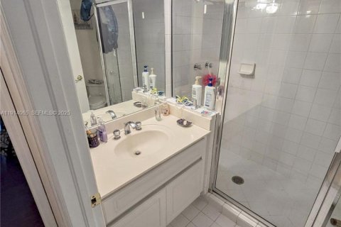 Condominio en alquiler en Miami Beach, Florida, 3 dormitorios, 157 m2 № 2076860 - foto 21
