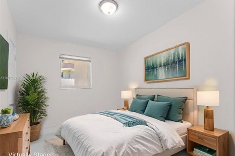 House in Miami, Florida 3 bedrooms, 112.23 sq.m. № 2014490 - photo 19