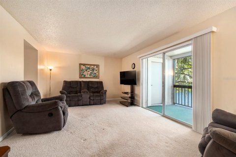 Condo in Tampa, Florida, 2 bedrooms  № 1579078 - photo 9