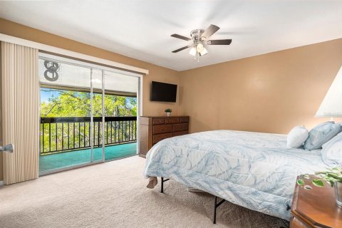 Condo in Tampa, Florida, 2 bedrooms  № 1579078 - photo 17