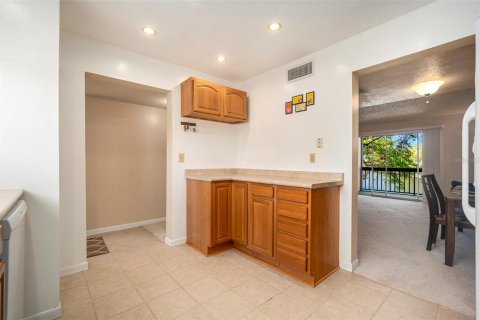 Condo in Tampa, Florida, 2 bedrooms  № 1579078 - photo 28