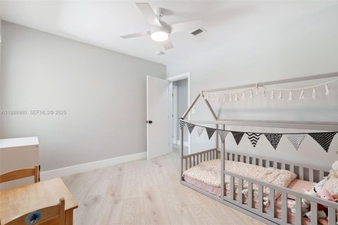 House in Miami Shores, Florida 3 bedrooms, 151.34 sq.m. № 1985942 - photo 22