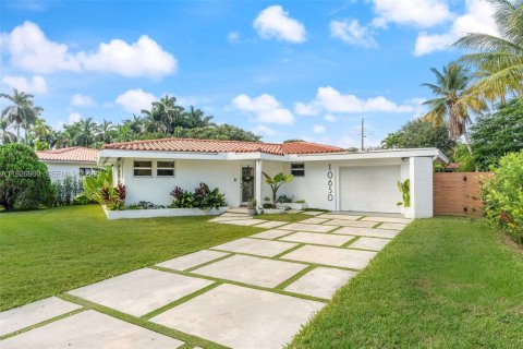 House in Miami Shores, Florida 3 bedrooms, 151.34 sq.m. № 1985942 - photo 3