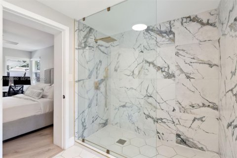 House in Miami Shores, Florida 3 bedrooms, 151.34 sq.m. № 1985942 - photo 19