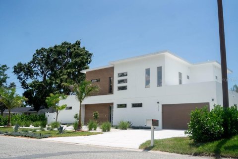 House in Sarasota, Florida 6 bedrooms, 332.03 sq.m. № 1793994 - photo 2