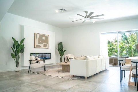 House in Sarasota, Florida 6 bedrooms, 332.03 sq.m. № 1793994 - photo 5