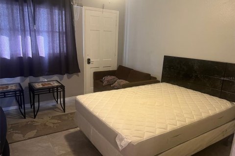 Condominio en alquiler en Saint Petersburg, Florida, 2 dormitorios, 105.44 m2 № 2223116 - foto 14