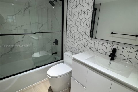 Copropriété à louer à Hollywood, Floride: 1 chambre, 83.43 m2 № 1971798 - photo 15