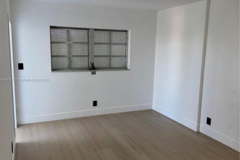 Copropriété à louer à Hollywood, Floride: 1 chambre, 83.43 m2 № 1971798 - photo 11